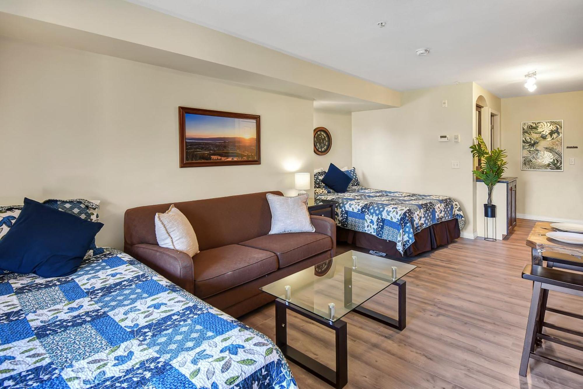 Borgata Lodge Resort Kelowna Zewnętrze zdjęcie