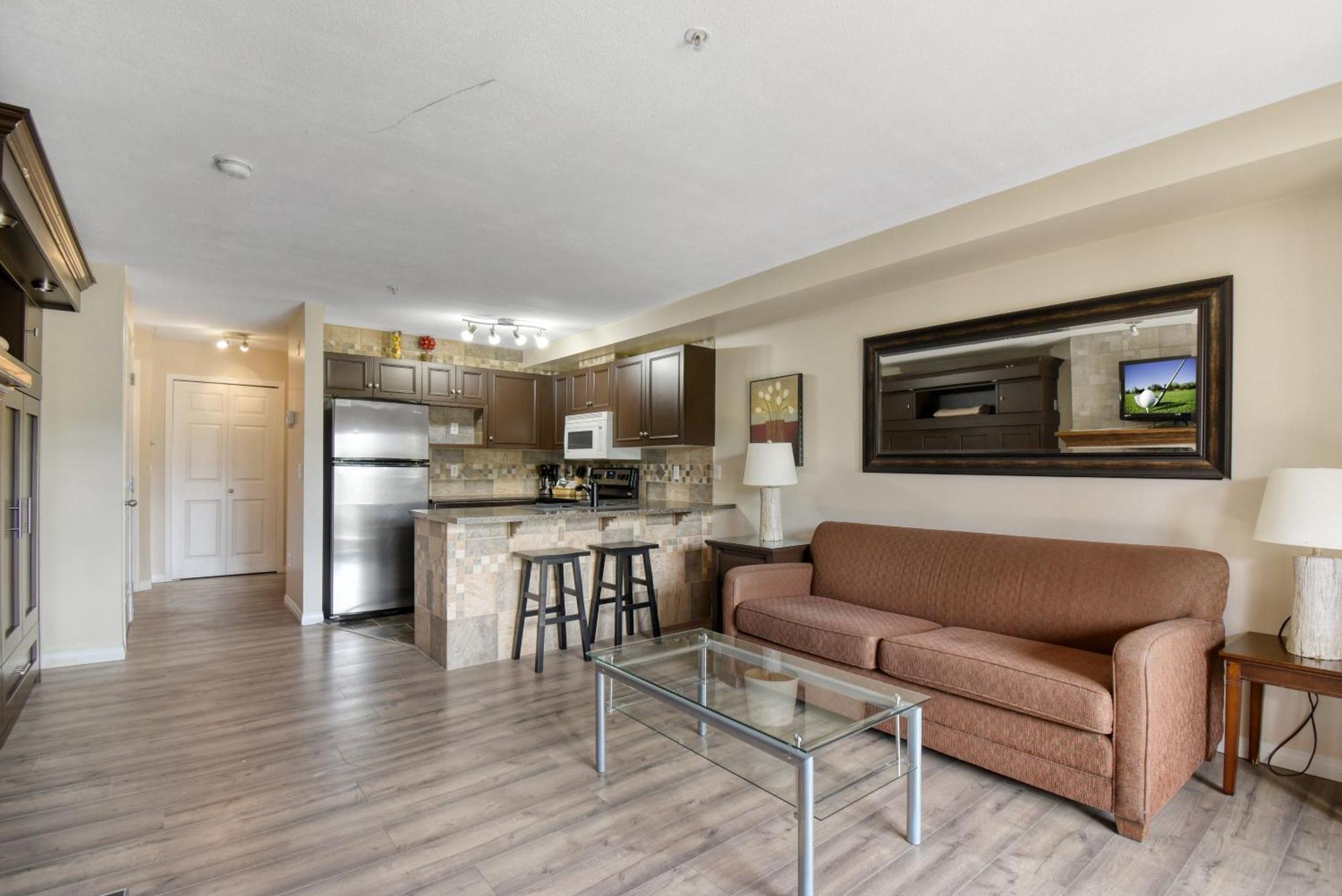 Borgata Lodge Resort Kelowna Zewnętrze zdjęcie