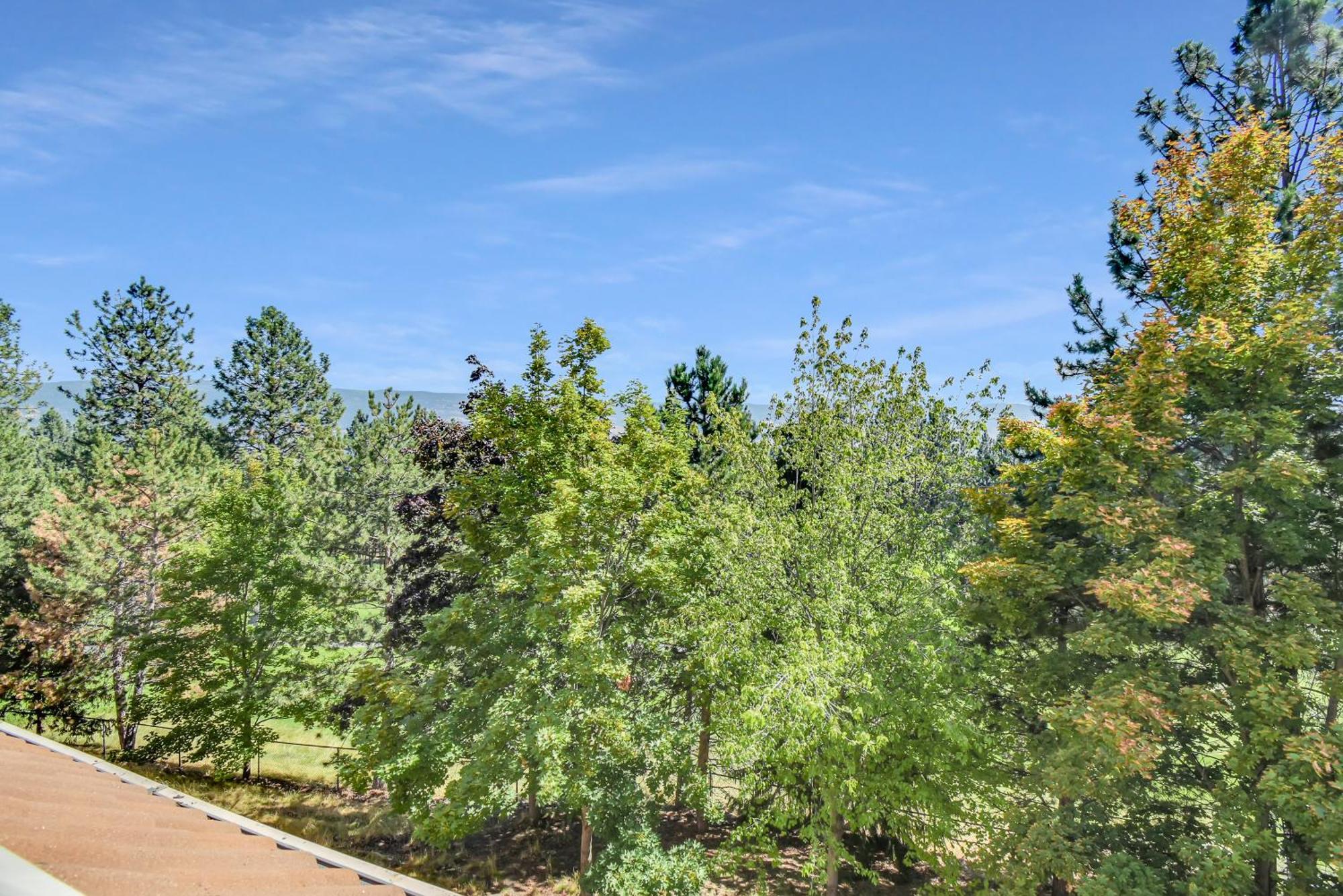 Borgata Lodge Resort Kelowna Zewnętrze zdjęcie